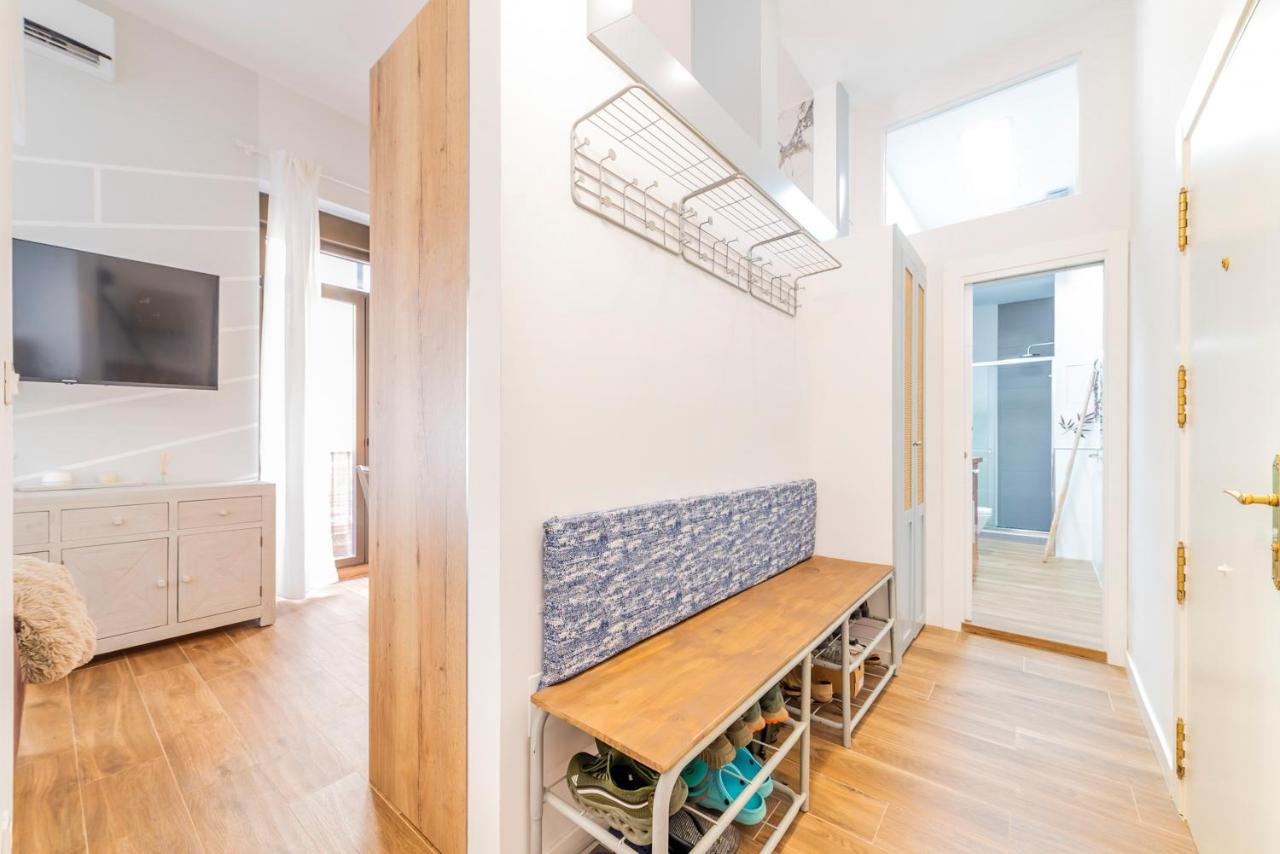 Bonito Apartamento En Chueca Мадрид Екстериор снимка