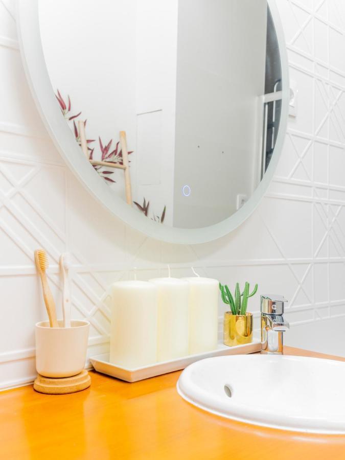 Bonito Apartamento En Chueca Мадрид Екстериор снимка